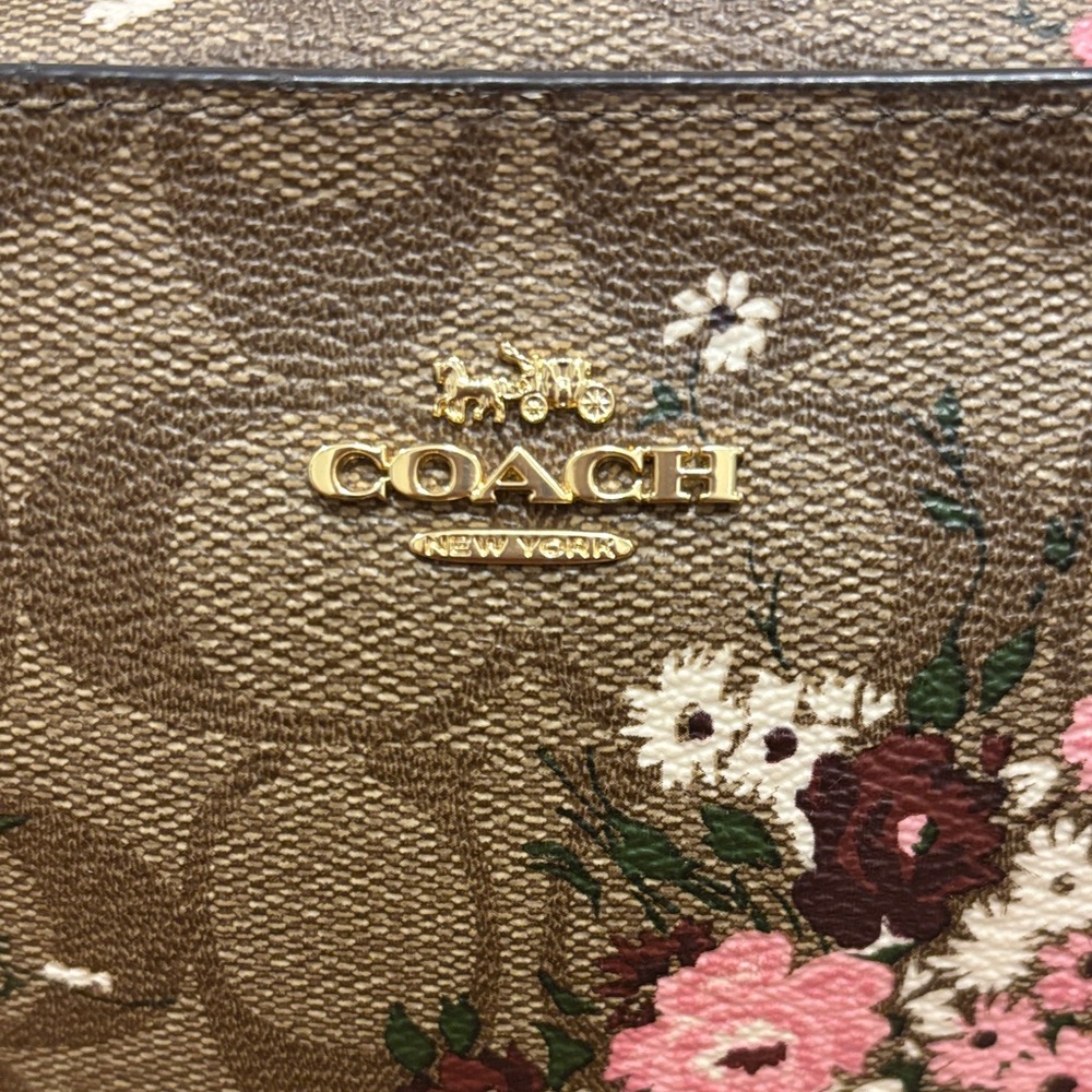 Coach Signature Evergreen Khaki Multi‎ Floral Camera/Crossbody Bag - Picture 3 of 16